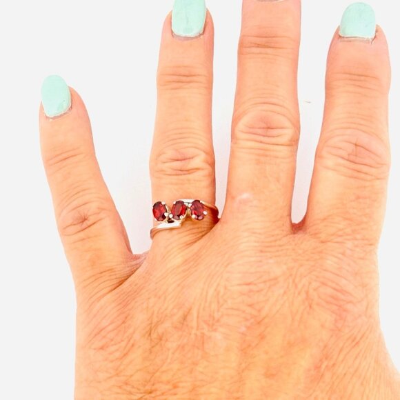 Brand New Triple Stone Garnet Sterling Silver 925 Women's Ring, Size 9, 2.2g - Picture 11 of 11